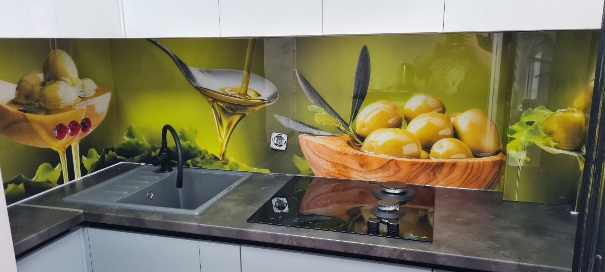 Șorțuri pentru bucătărie din sticlă obesnuita si calita foto 0