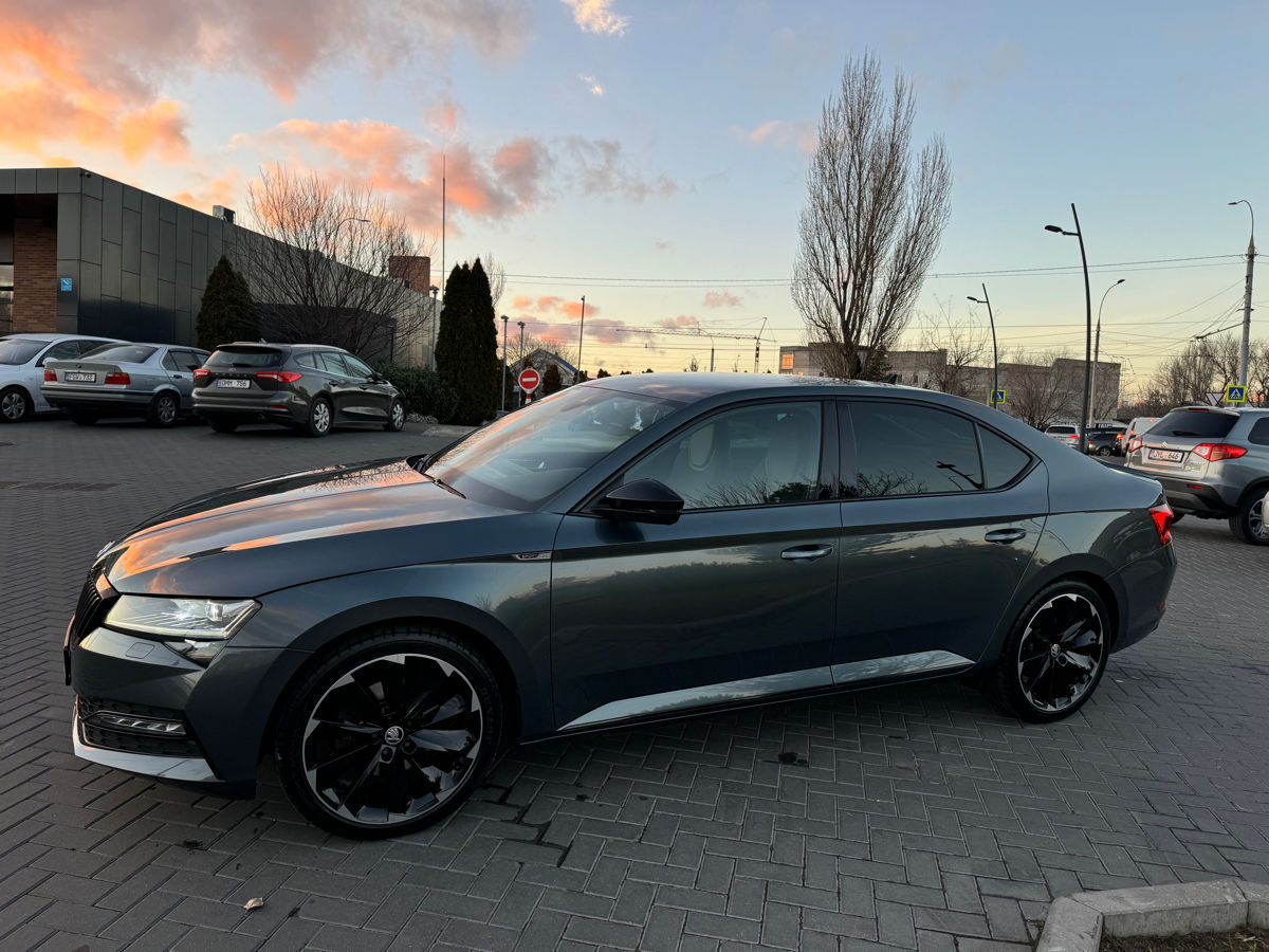 Skoda Superb foto 8