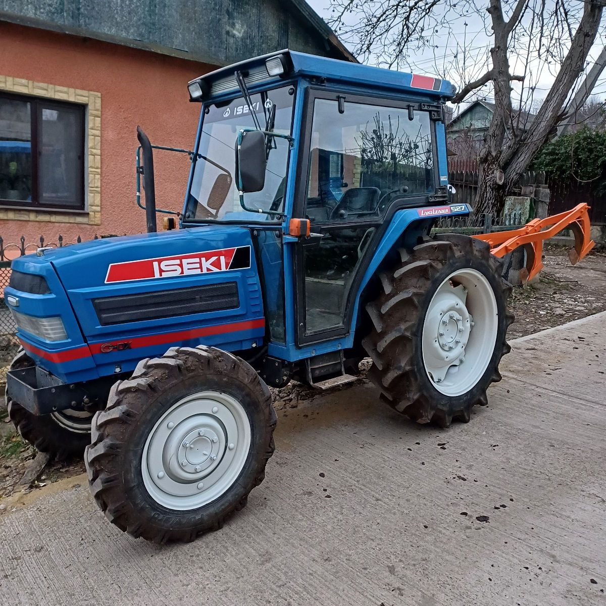 Vînd tractor japonez de 53 cai 4x4 iseki