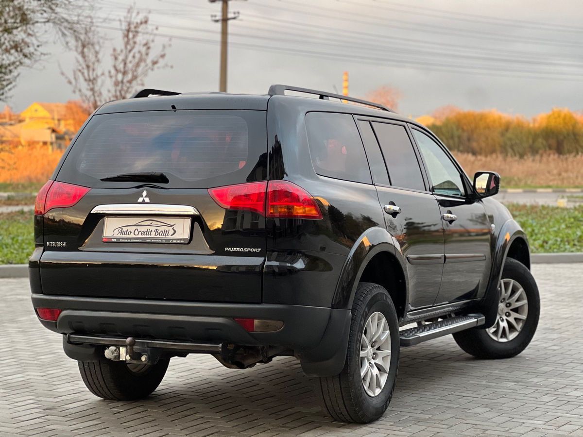 Mitsubishi Pajero Sport foto 1