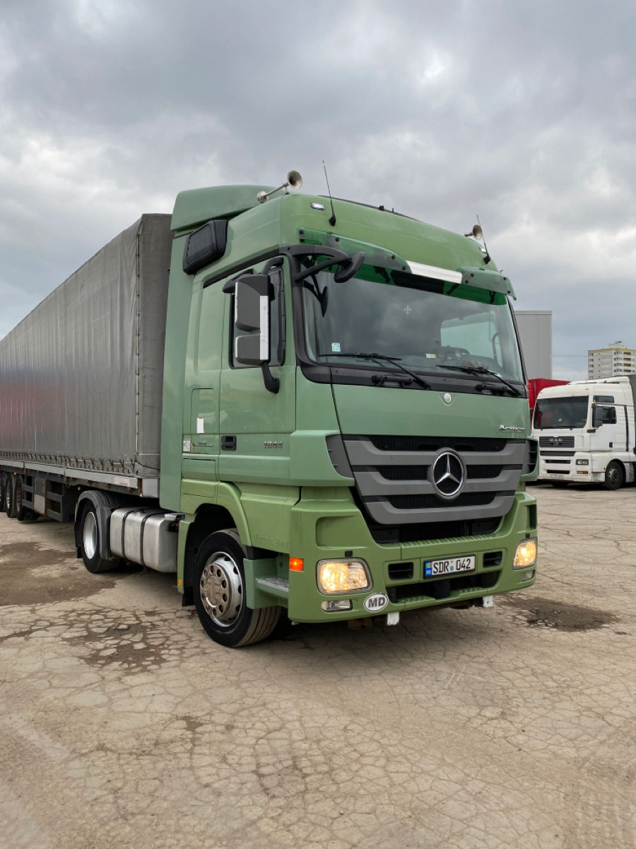 Mercedes Actros фото 0