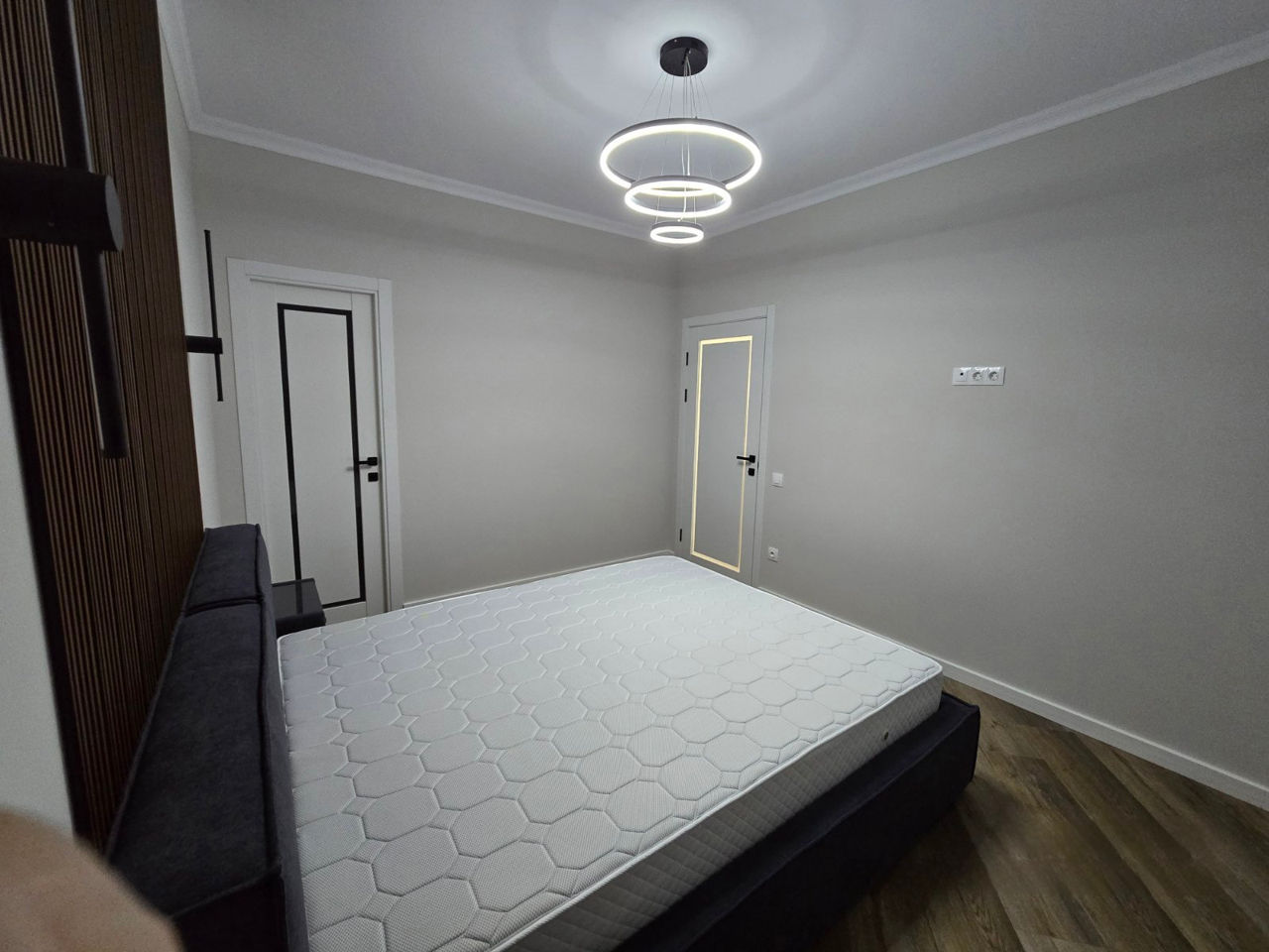 Apartament cu 2 camere, 65 m², Râșcani, Chișinău foto 3