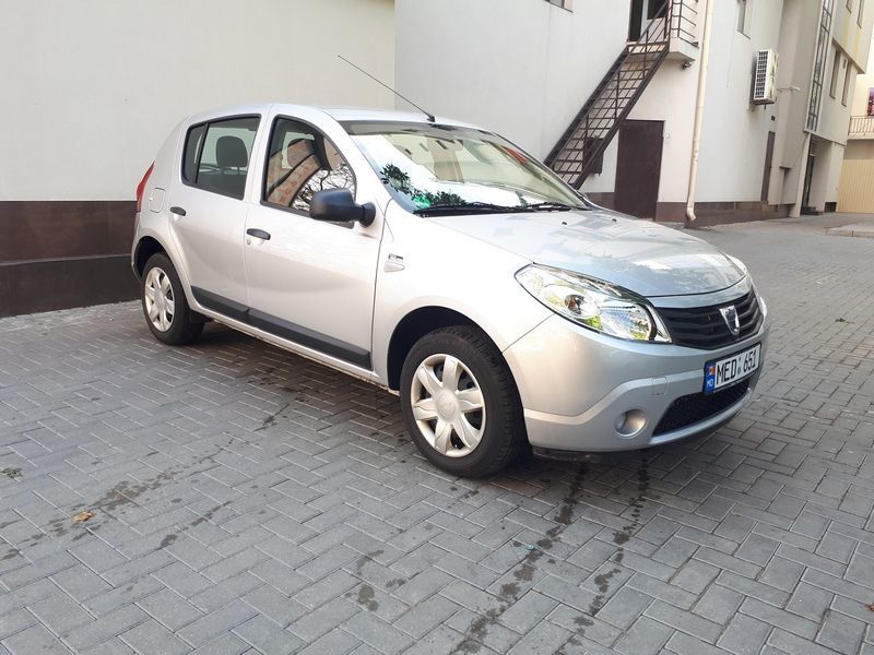 Chirie auto/аренда авто - livrare /доставка 24/24 , arenda auto , rent a car foto 4