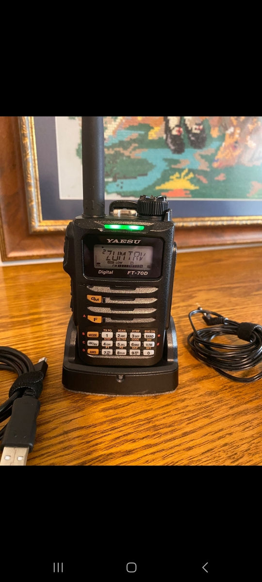 Yaesu  FT 70 DR foto 0