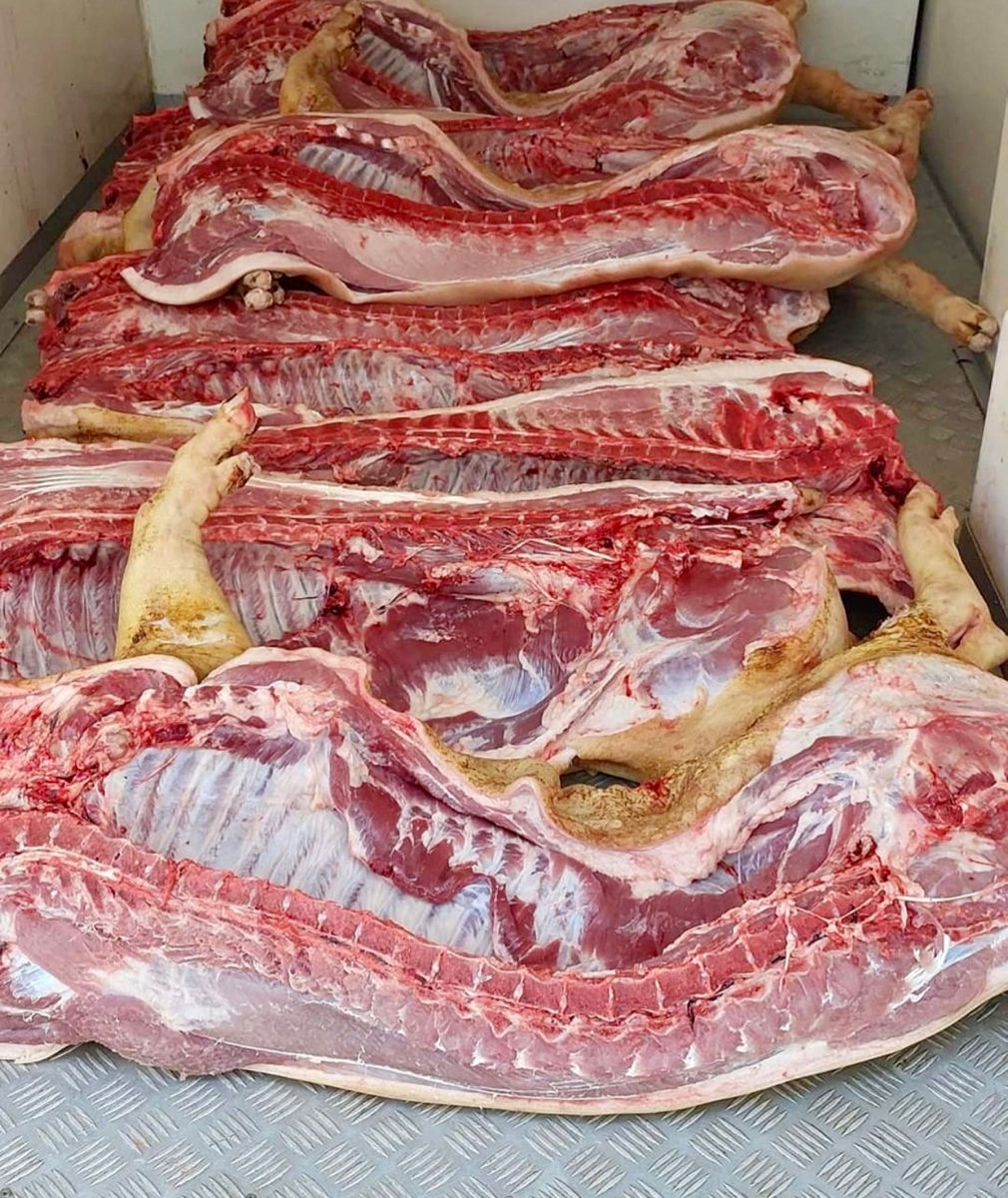 Propunem spre vânzare carne de porc proaspătă și deosebit de ...