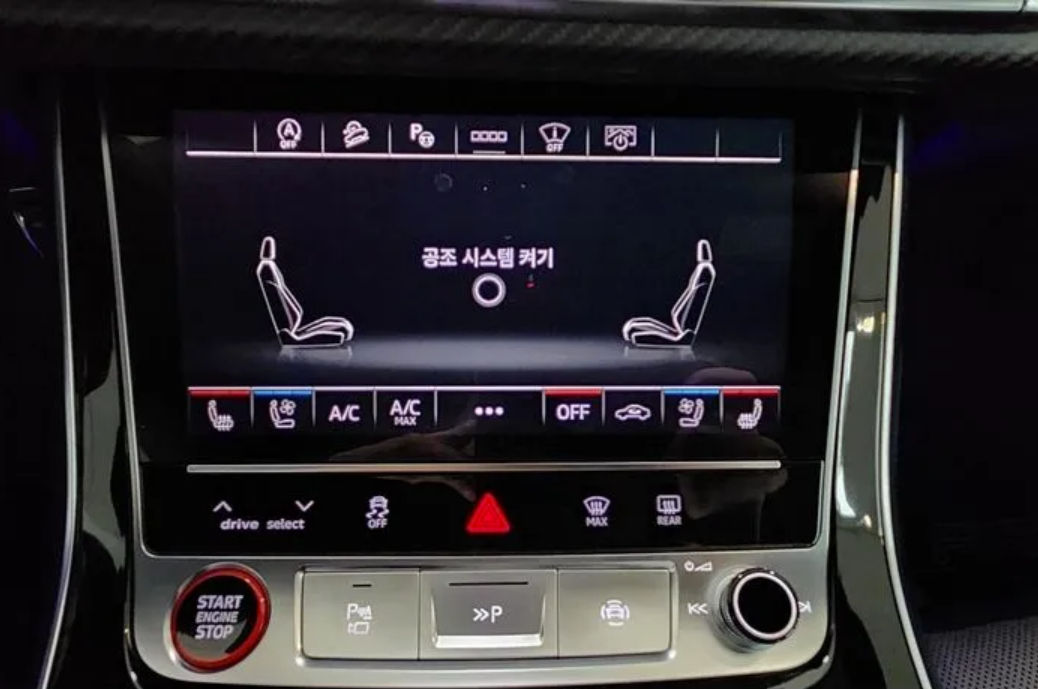 Audi Q8 фото 12