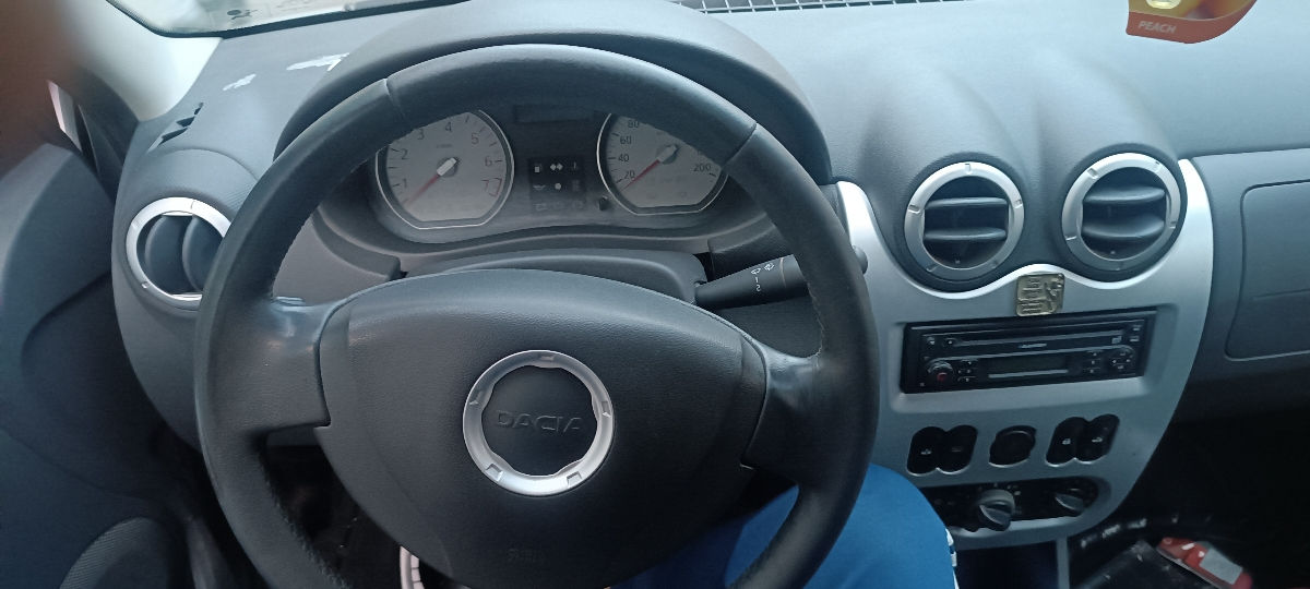 Dacia Logan foto 7