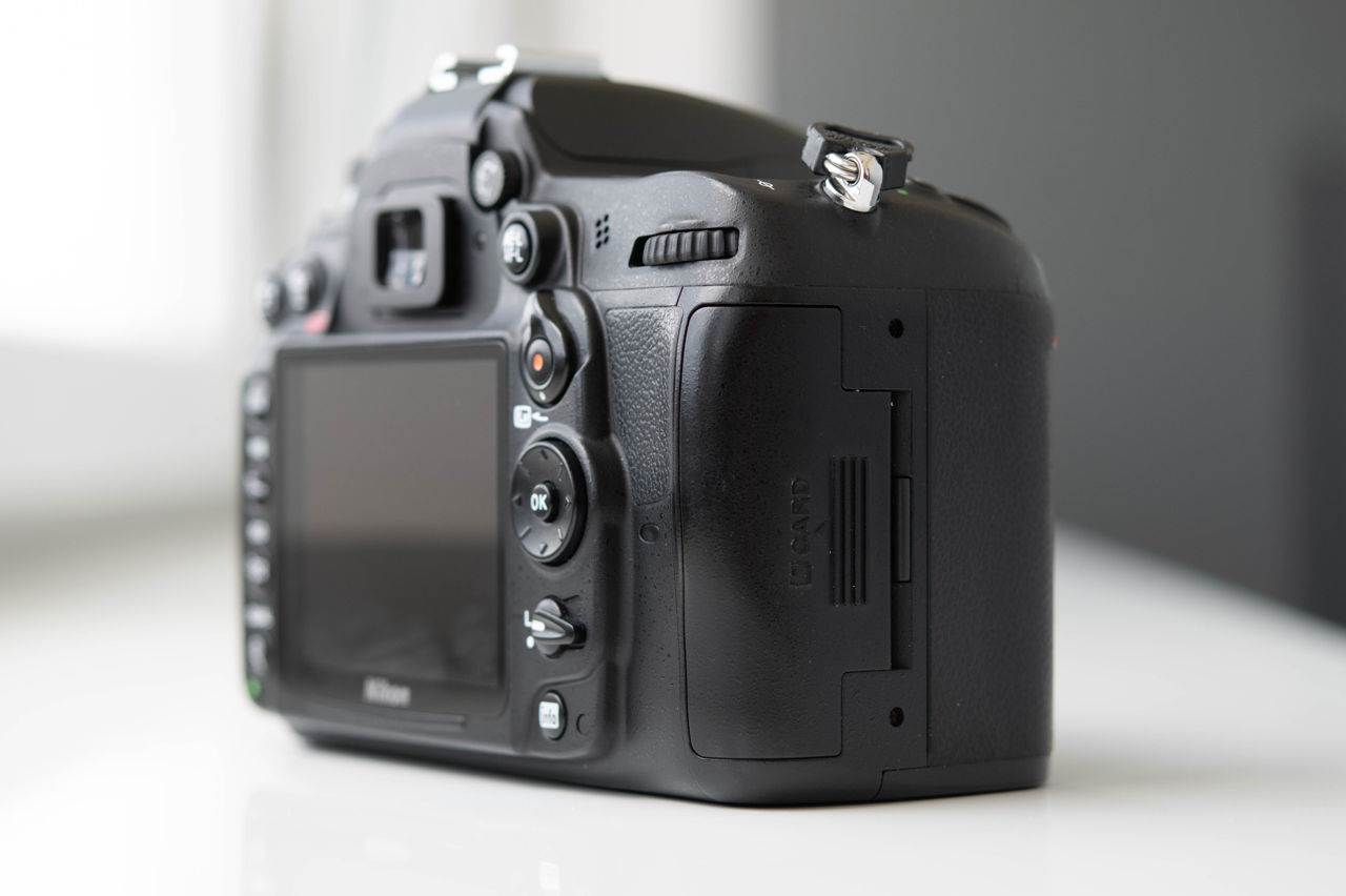 Nikon D7000 + grip Bălți foto 6