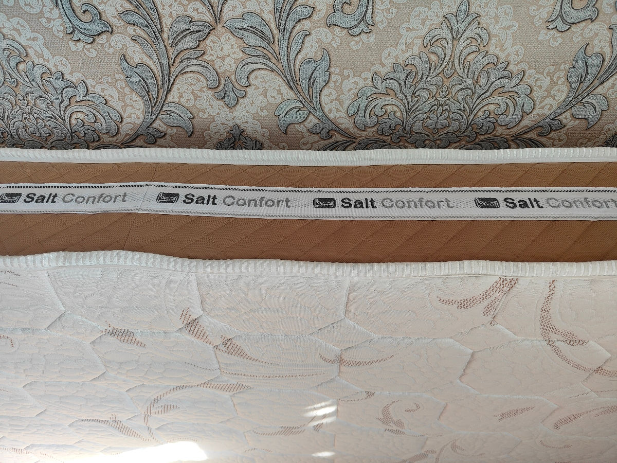 Vând pat nouă Ikea + saltea la comandă. foto 3