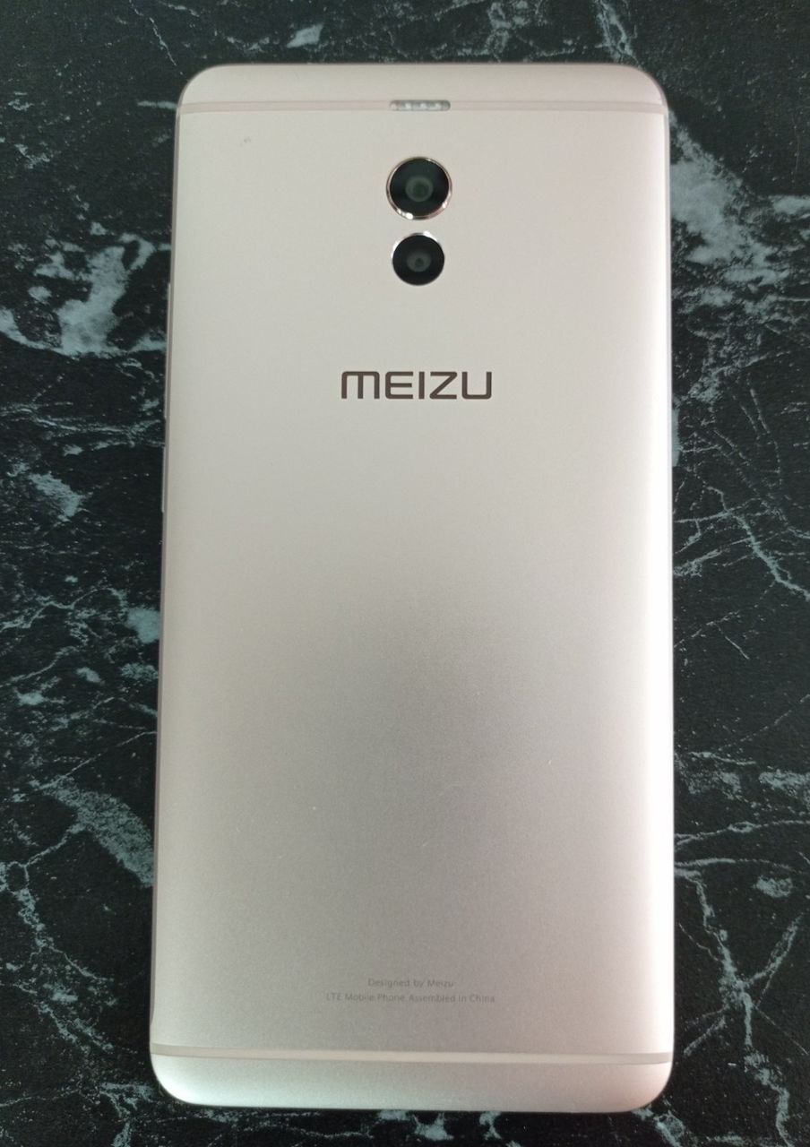 Продам телефон Meizu M6Note gold