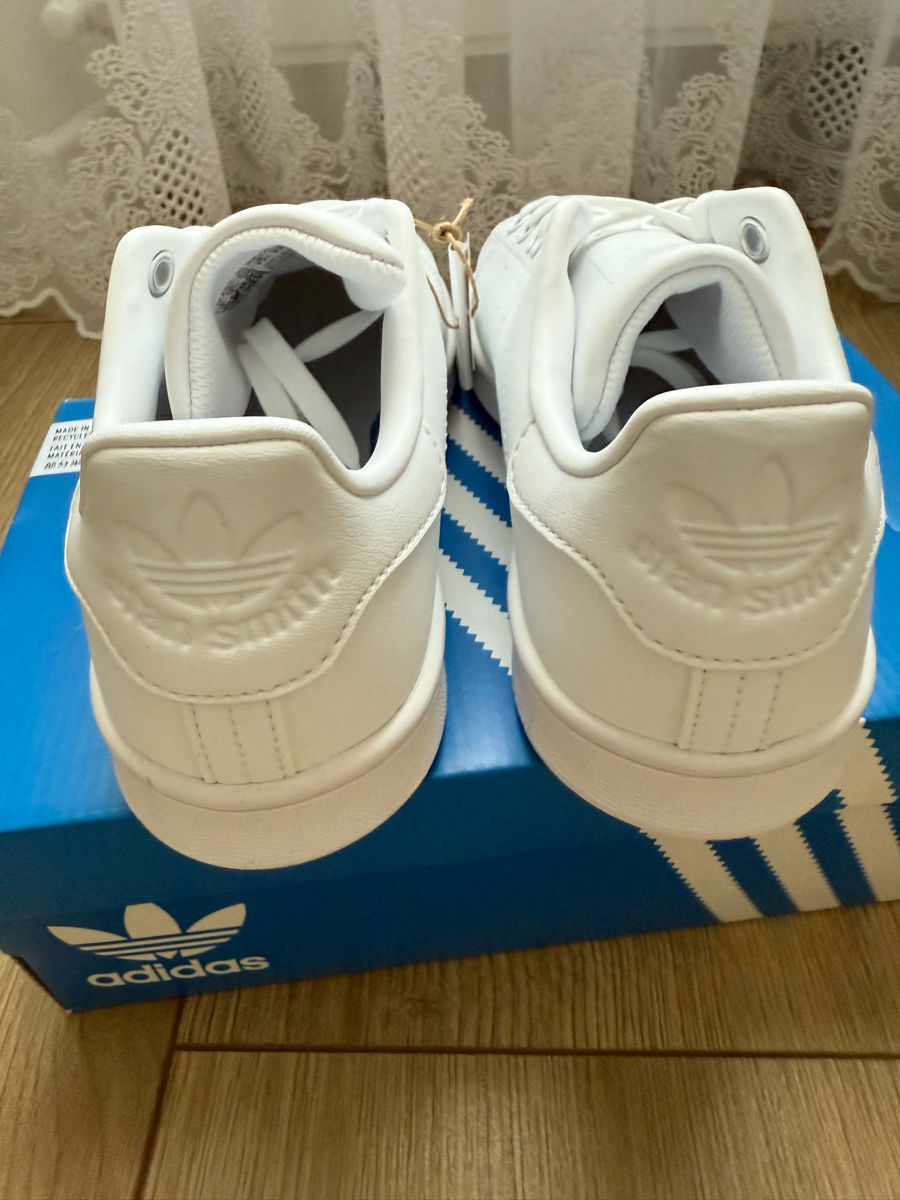 Ghete Adidas foto 3