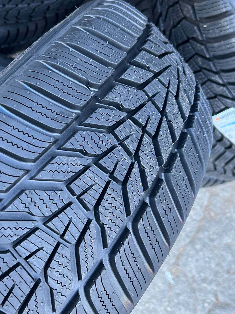 225/60 R17 Hankook Icept Evo3/ Доставка, livrare toata Moldova foto 3