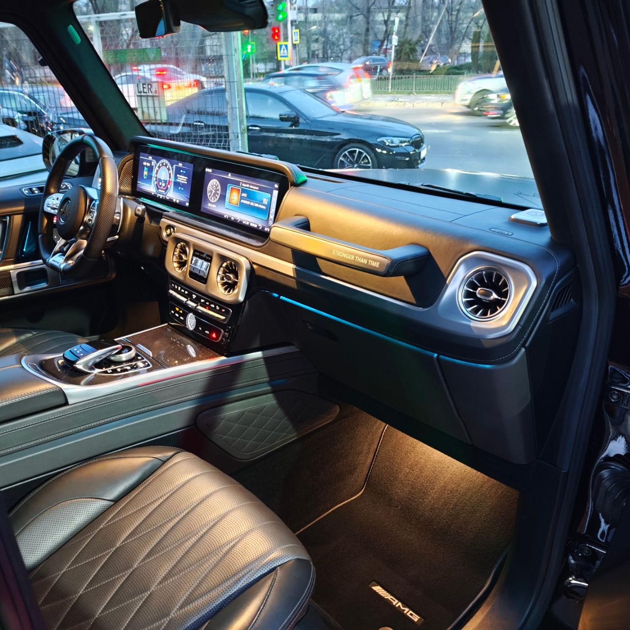 Mercedes G-Class foto 15