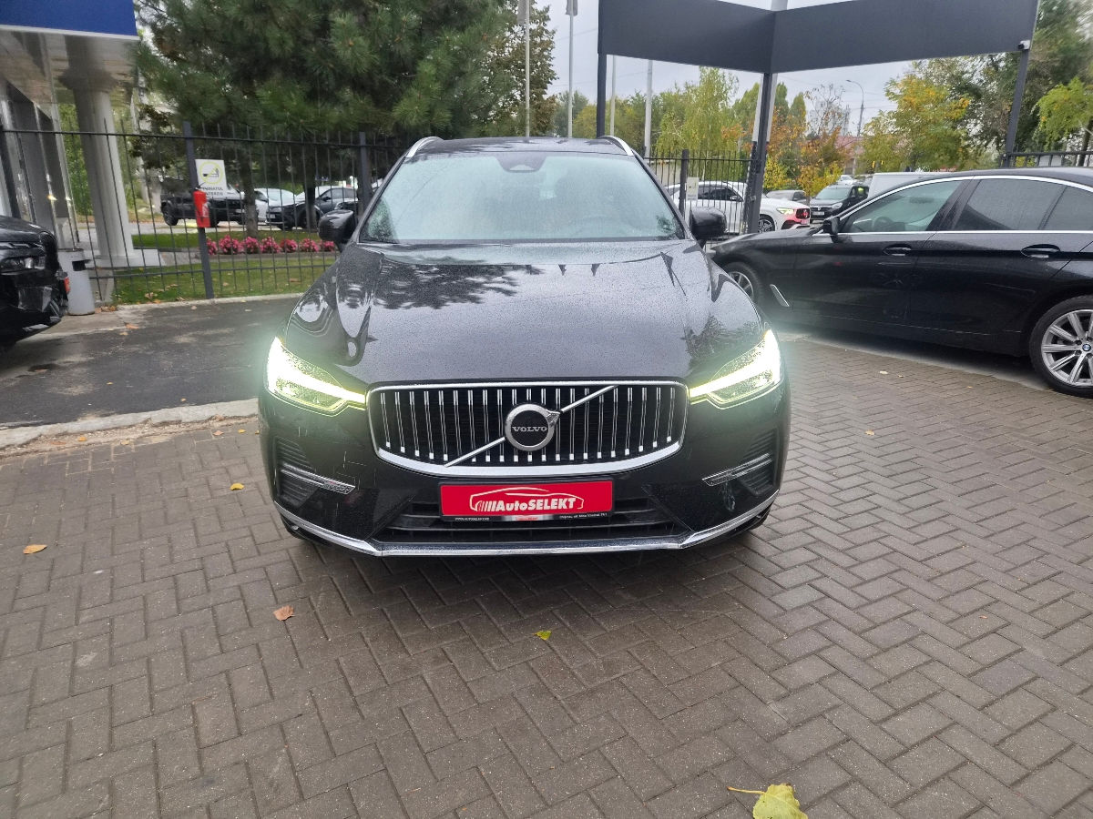 Volvo XC60 2022 photo 2
