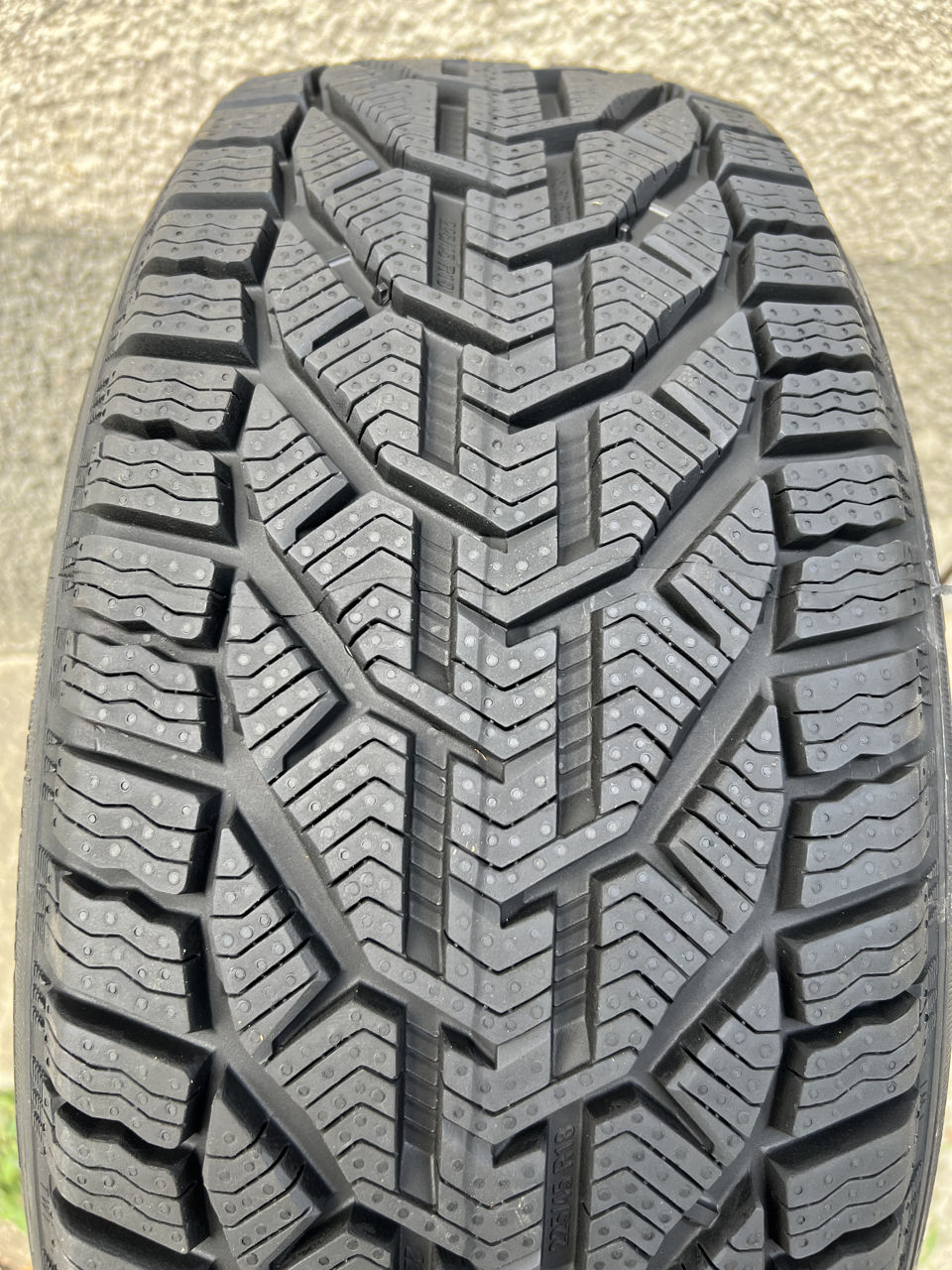 225/45 R18 Riken Snow (Michelin Group)/ Доставка, livrare toata Moldova foto 2