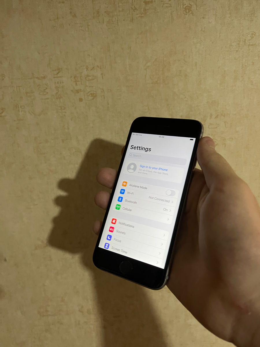 iPhone 6s 64Gb foto 2