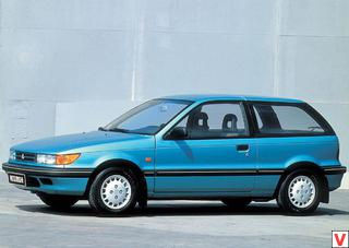Mitsubishi Colt foto 1