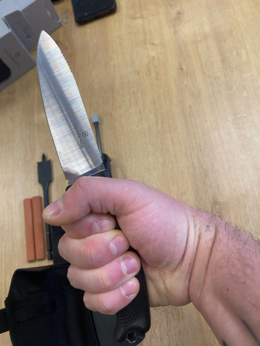 Нож Victorinox Venture Pro + Venture Pro Kit фото 6