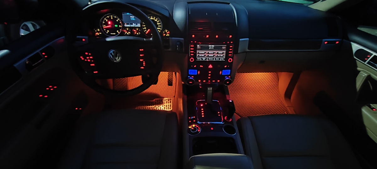 Volkswagen Touareg foto 9