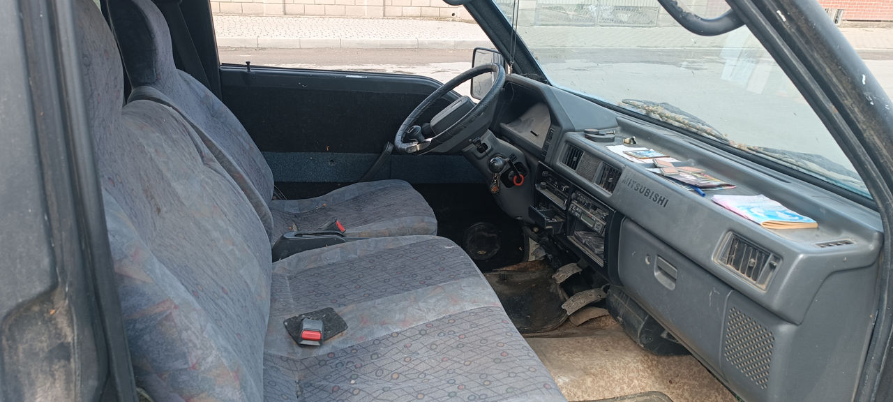 Mitsubishi L300 foto 2