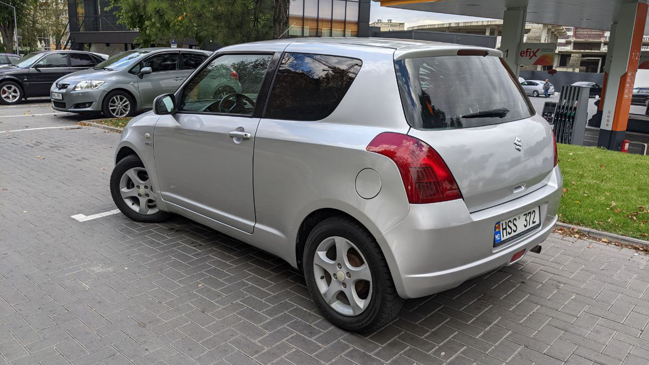 Suzuki Swift foto 3