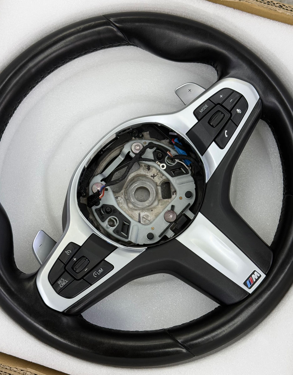 Volan Original M-Paket BMW G30  foto 2