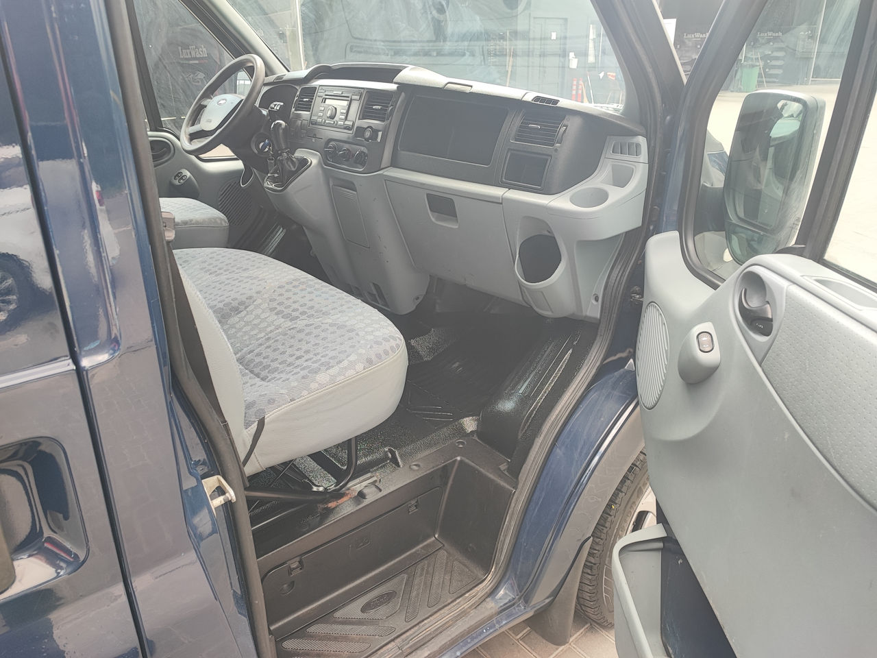 Ford Transit фото 7