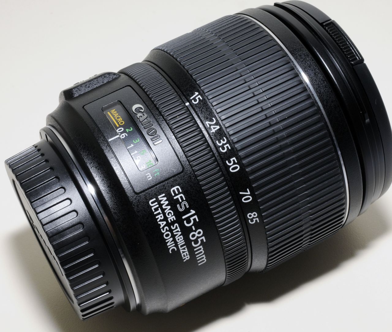 obiective-canon-17-55is-2-8f-18-200mm-is-15-85mm-is-70-300mm-17-85mm
