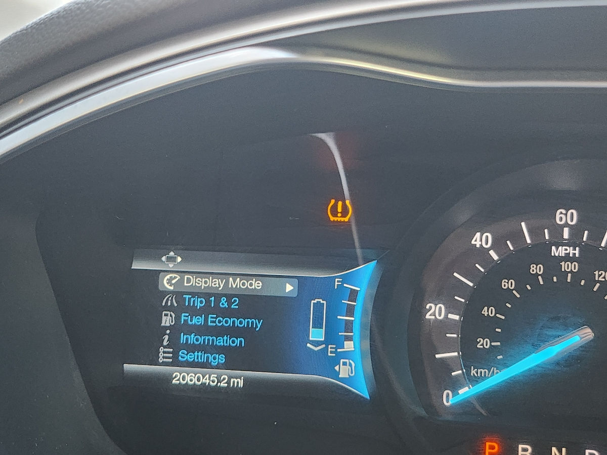 Ford Fusion фото 7