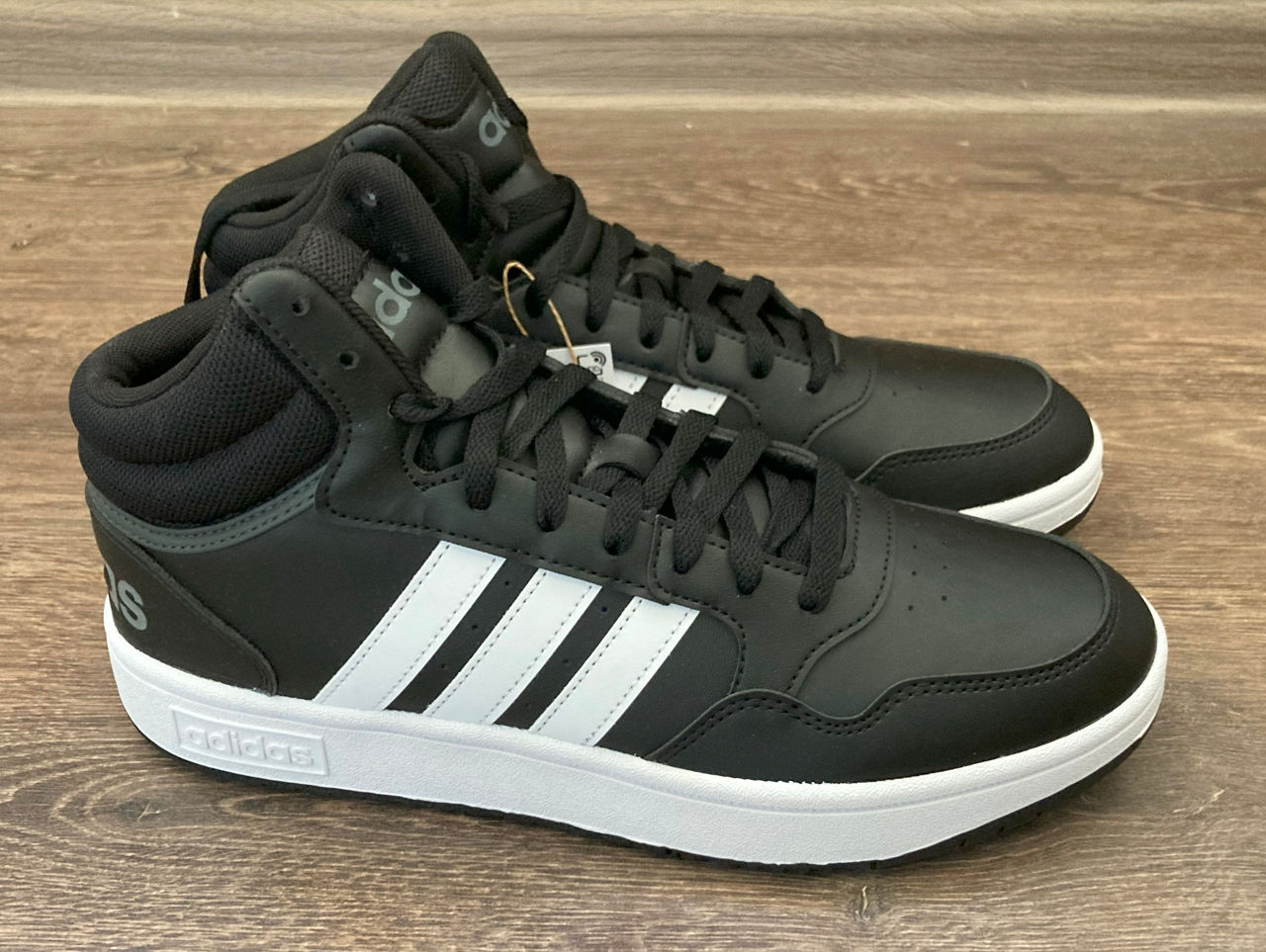 Кроссовки Adidas . Размер 41, 43(42,5), 44(43), 45(44.5). фото 1