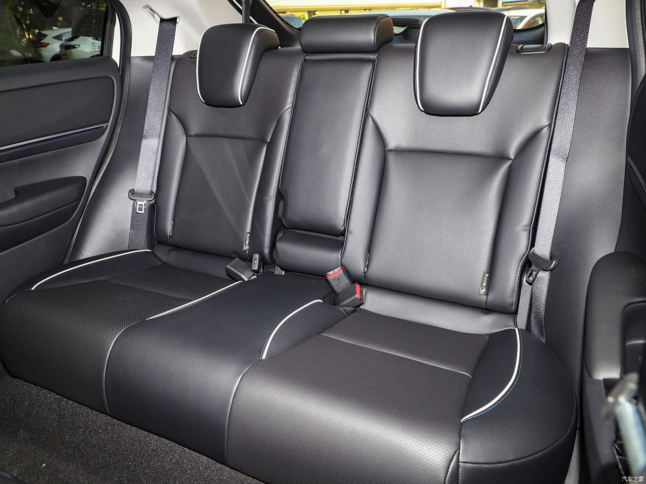 Honda e:NS1 фото 7
