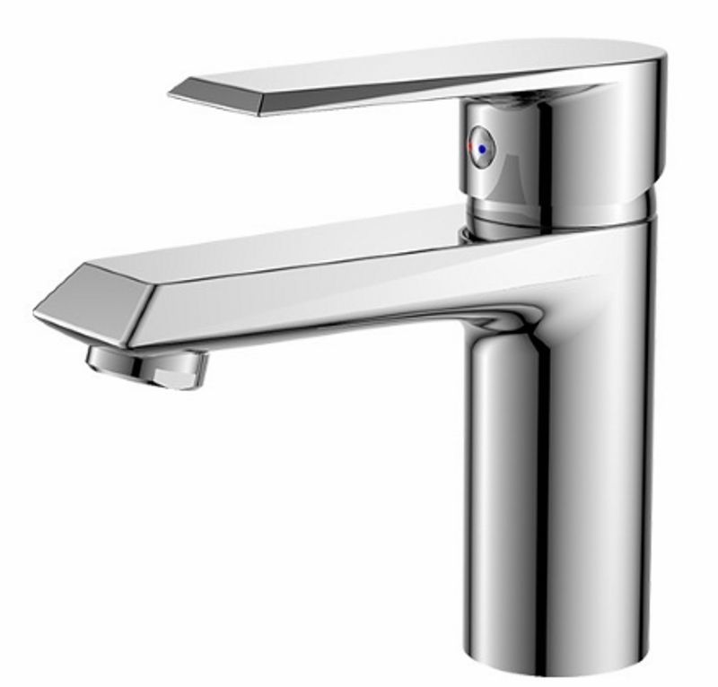 Смеситель в ванную. Хорошая цена!!!