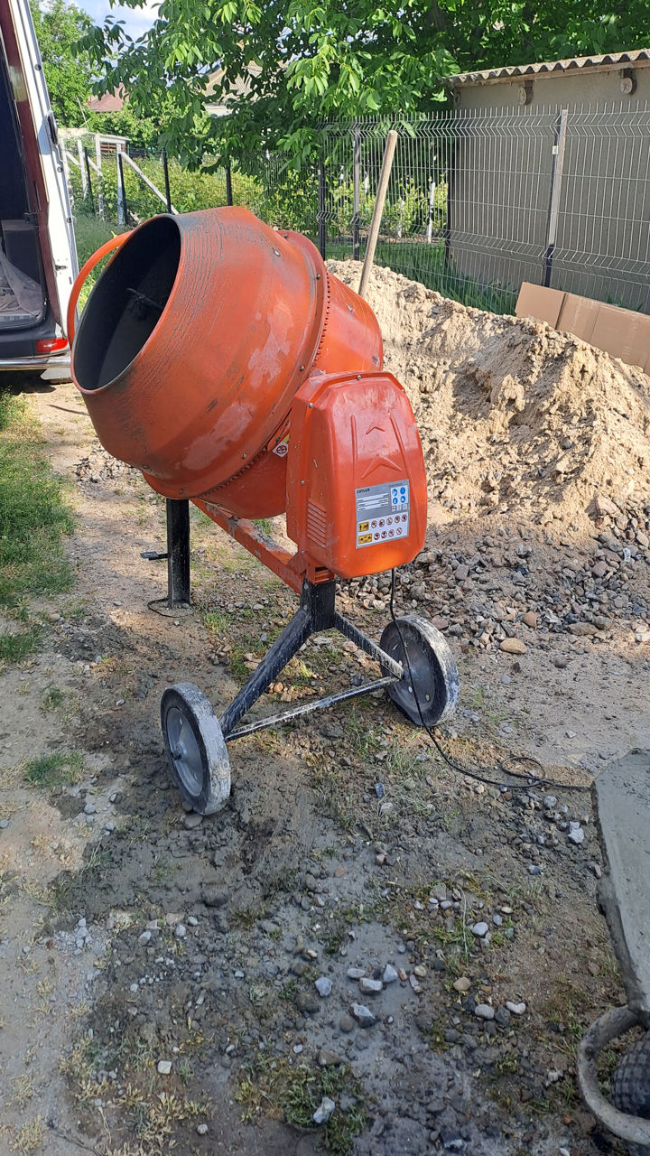 Bitonera  230 litre chirie. foto 1