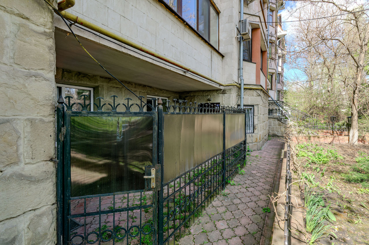 Chirie oficiu sau spatiu comercial, Buiucani ! фото 7