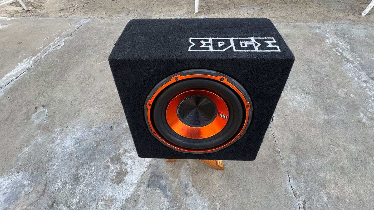 Subwoofer edge foto 0