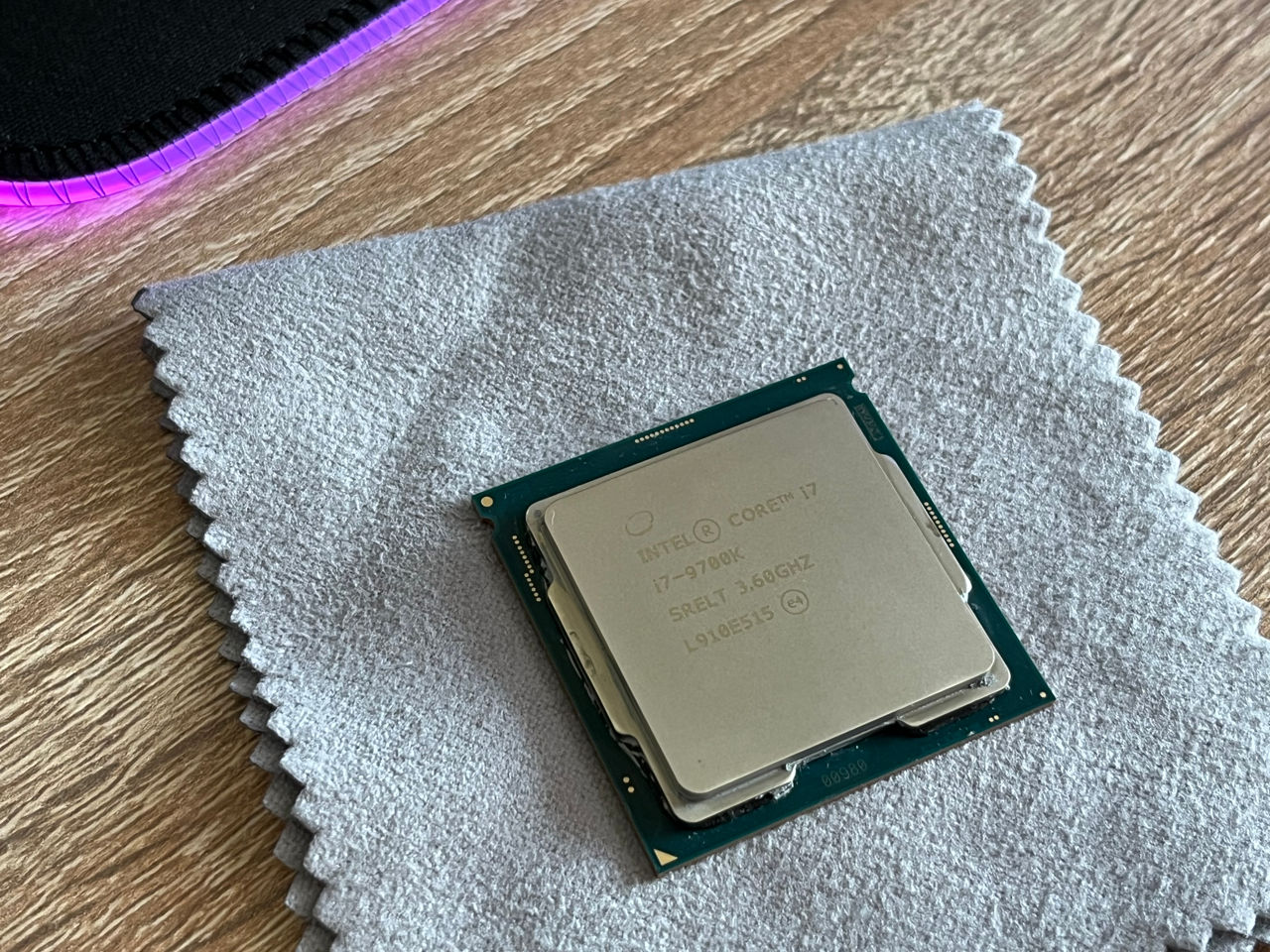 CPU Intel Core i7-9700K 4.9GHz (8C/8T, S1151 UHD Graphics 630, 95W) / Stare ideala ! foto 2