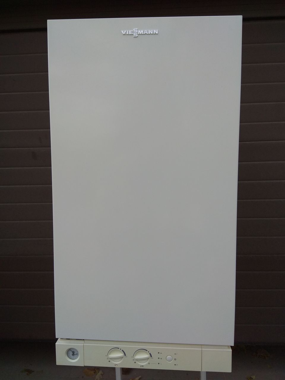 Газовый котел Viessmann Vitopend 100 Wh06 Turbo