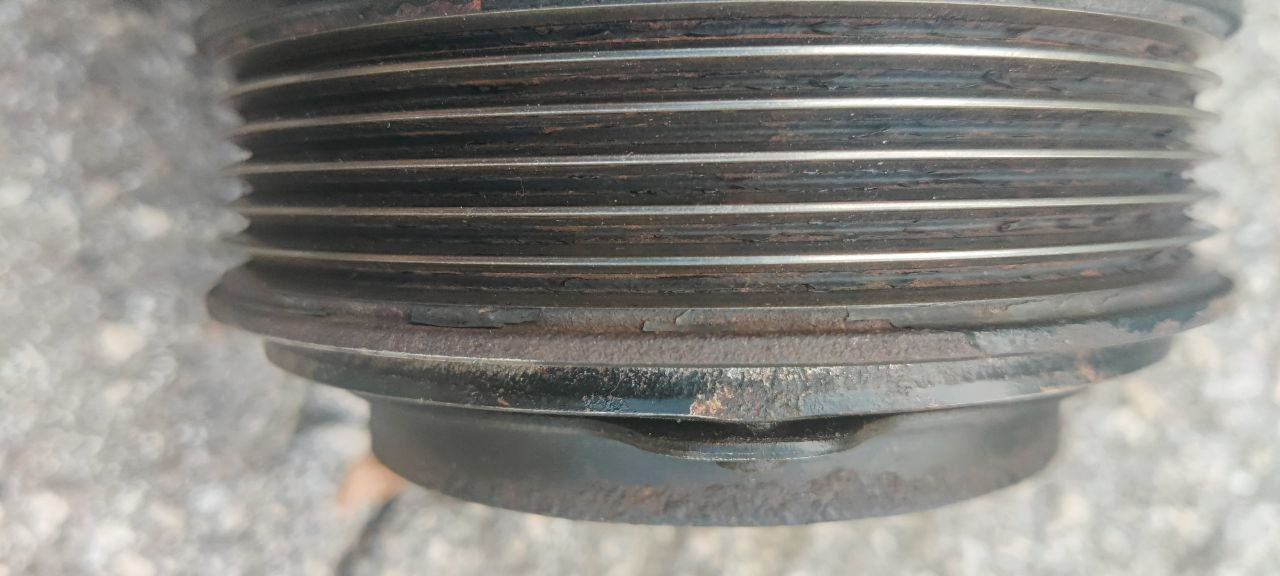 Компрессор кондиционера BMW 6452 9330825-02 foto 2