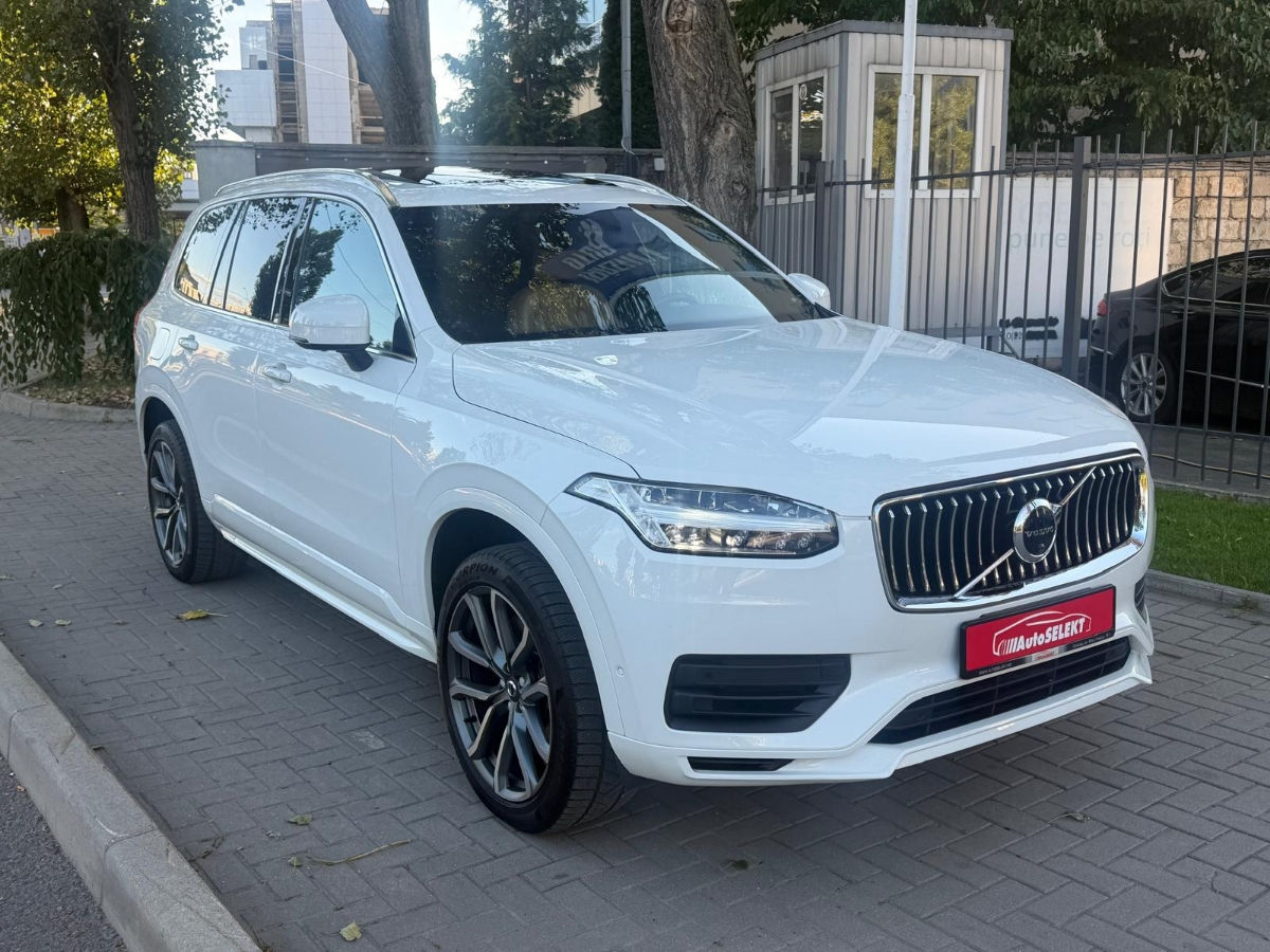 Volvo XC90 2020 photo 3