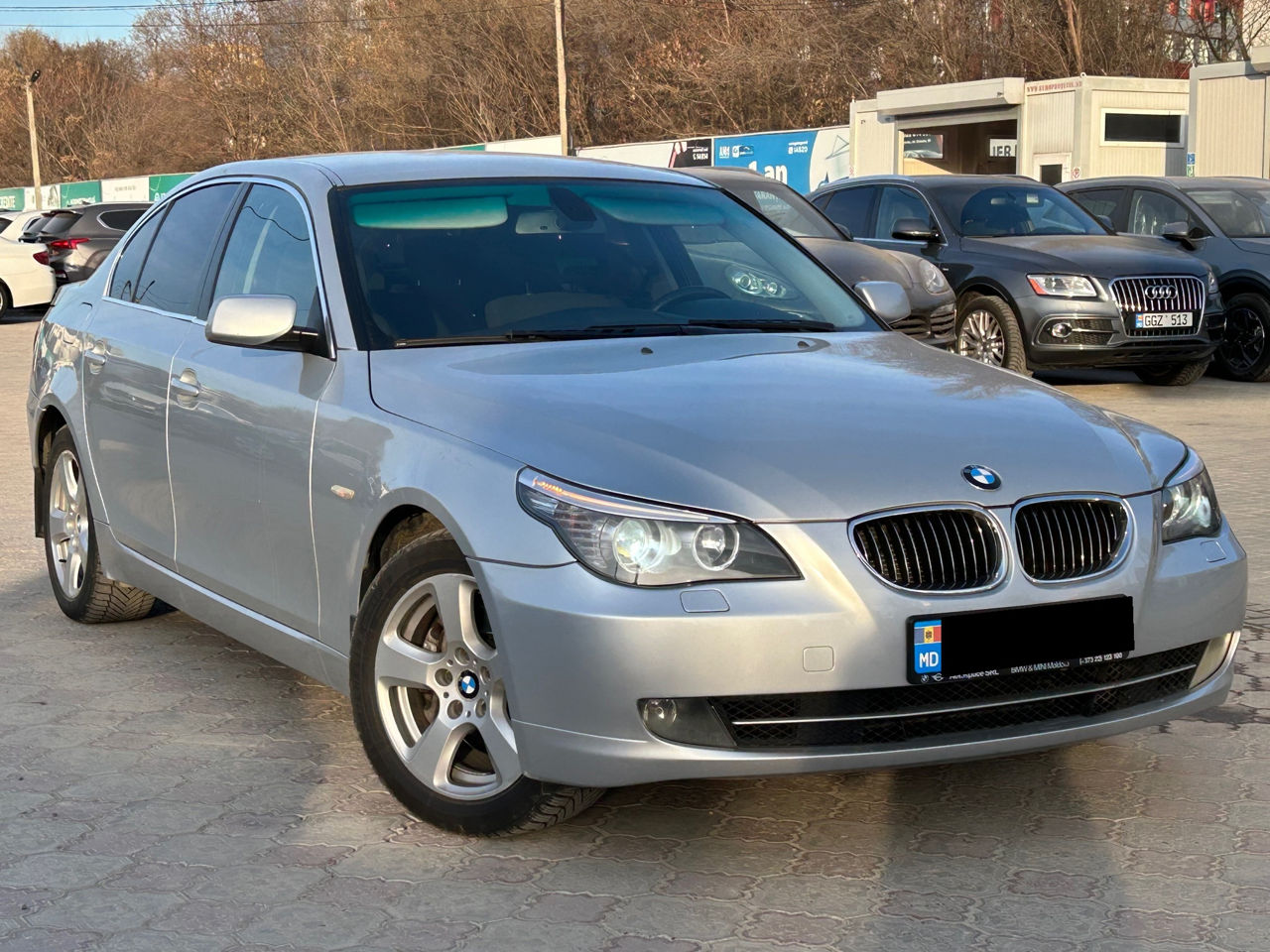 BMW 5 Series foto 4