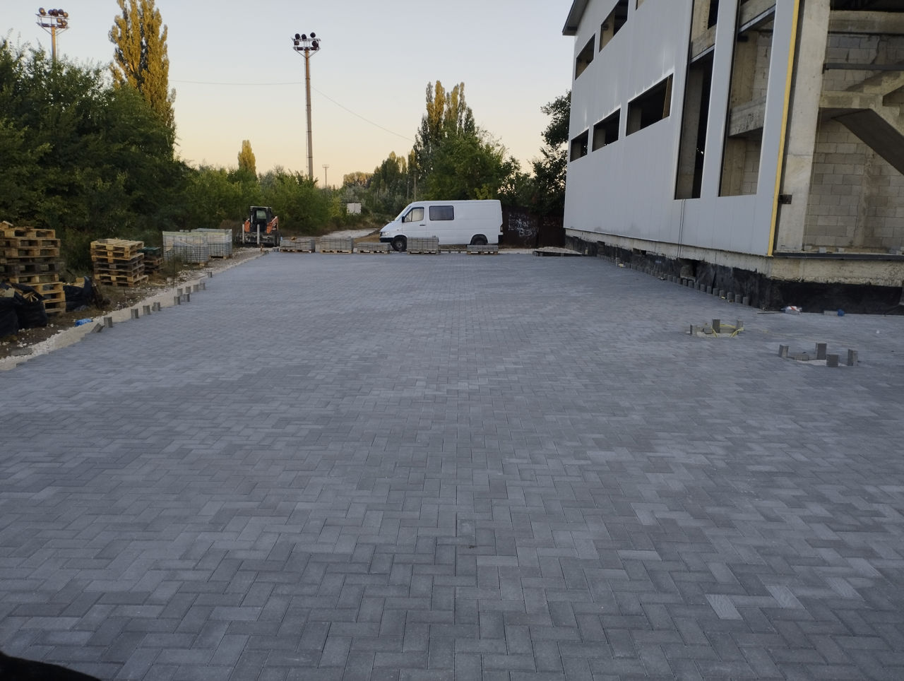 Montam pavaj și asfalt фото 6