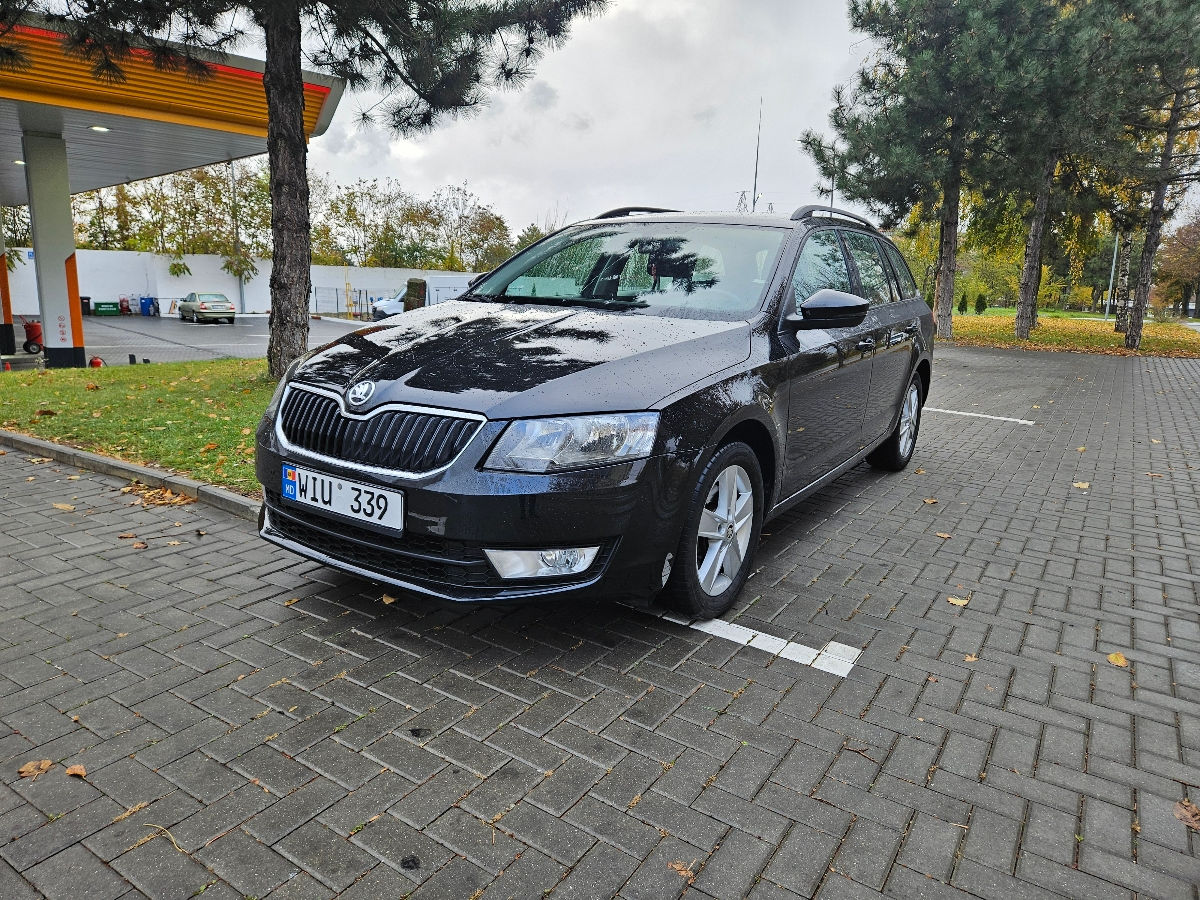 Skoda Octavia foto 1