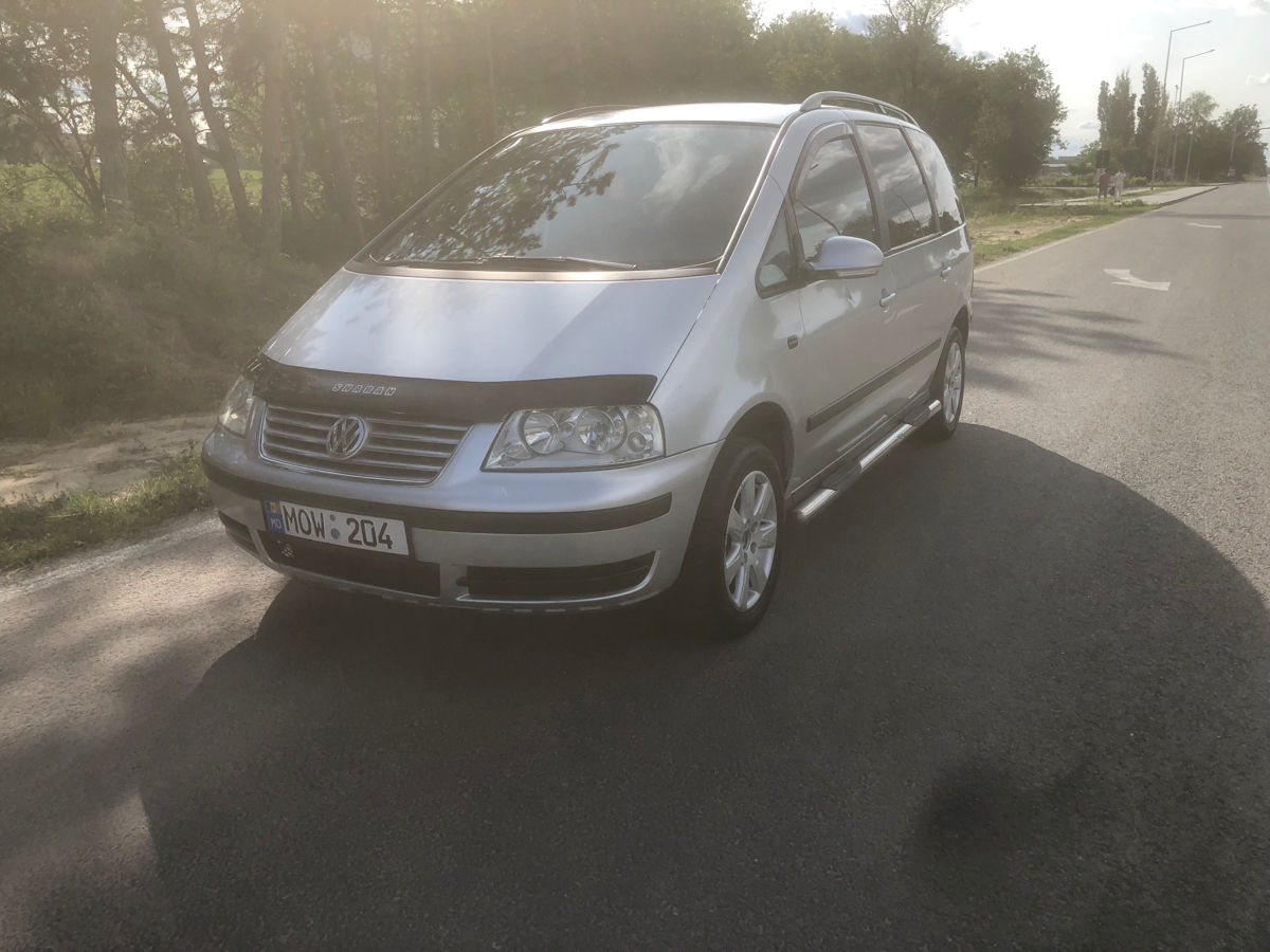 Volkswagen Sharan фото 1