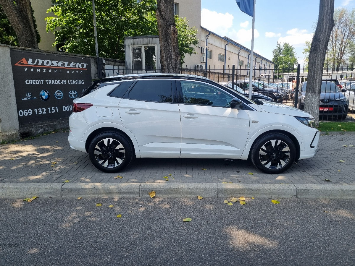 Opel Grandland X 2022 photo 4