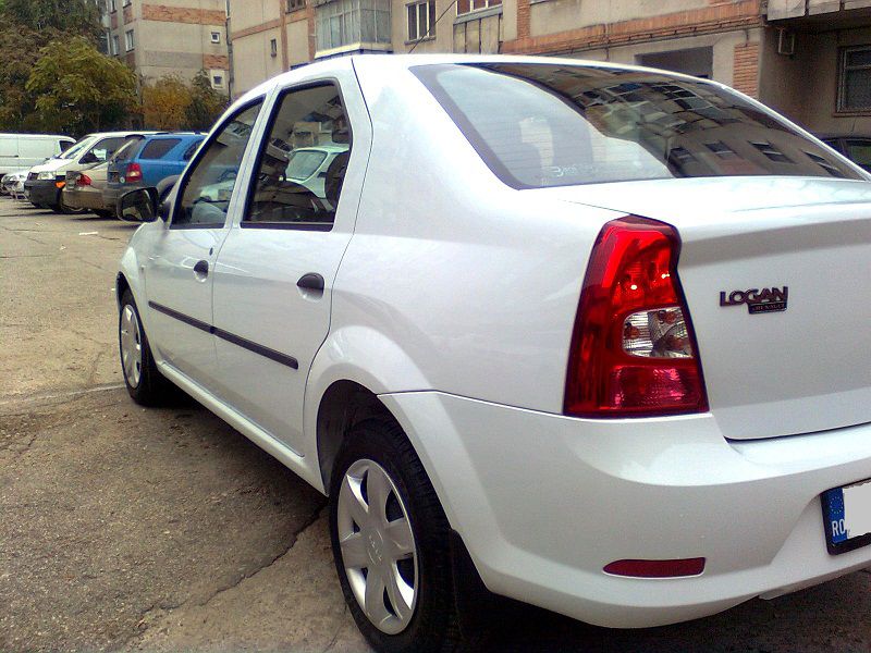 Dezmembrez Dacia Logan    2004- 2012 foto 5