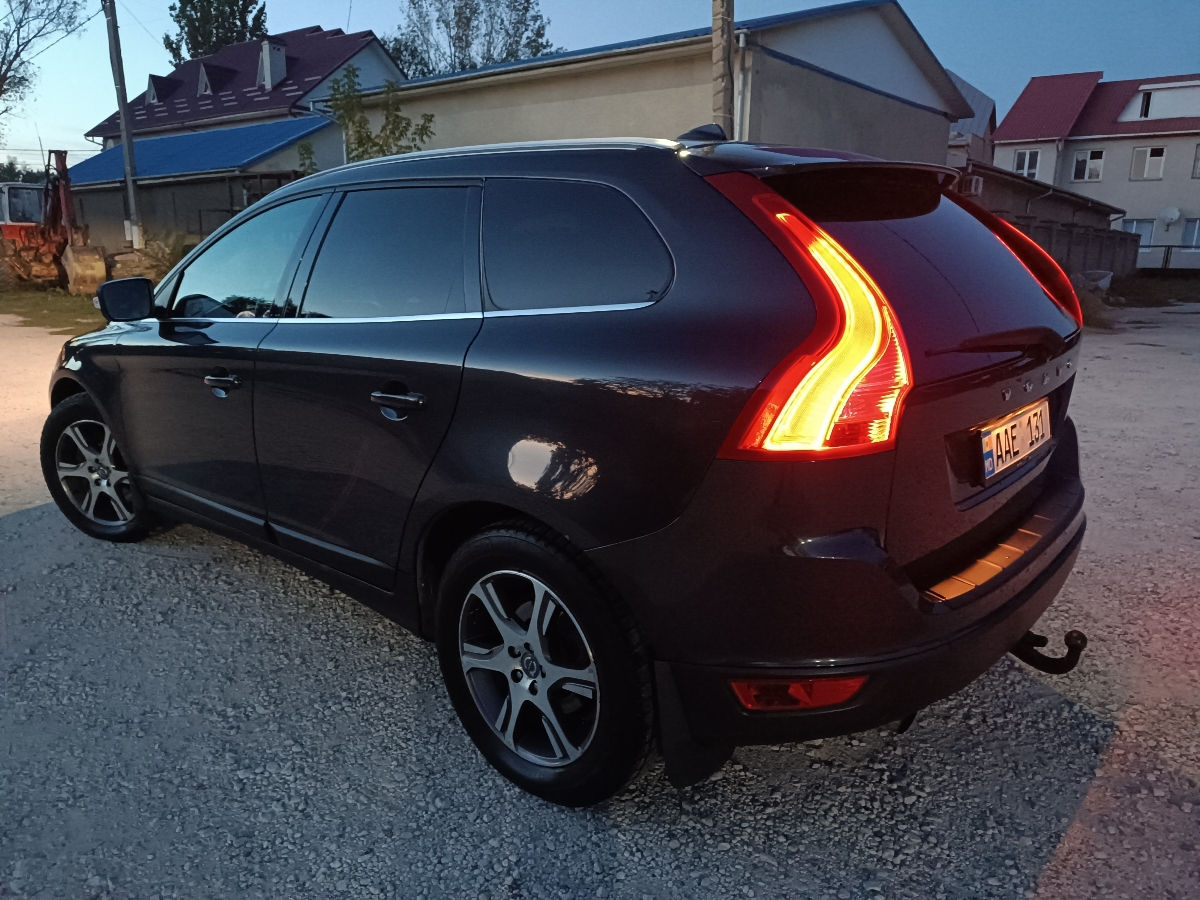 Volvo XC60 foto 8