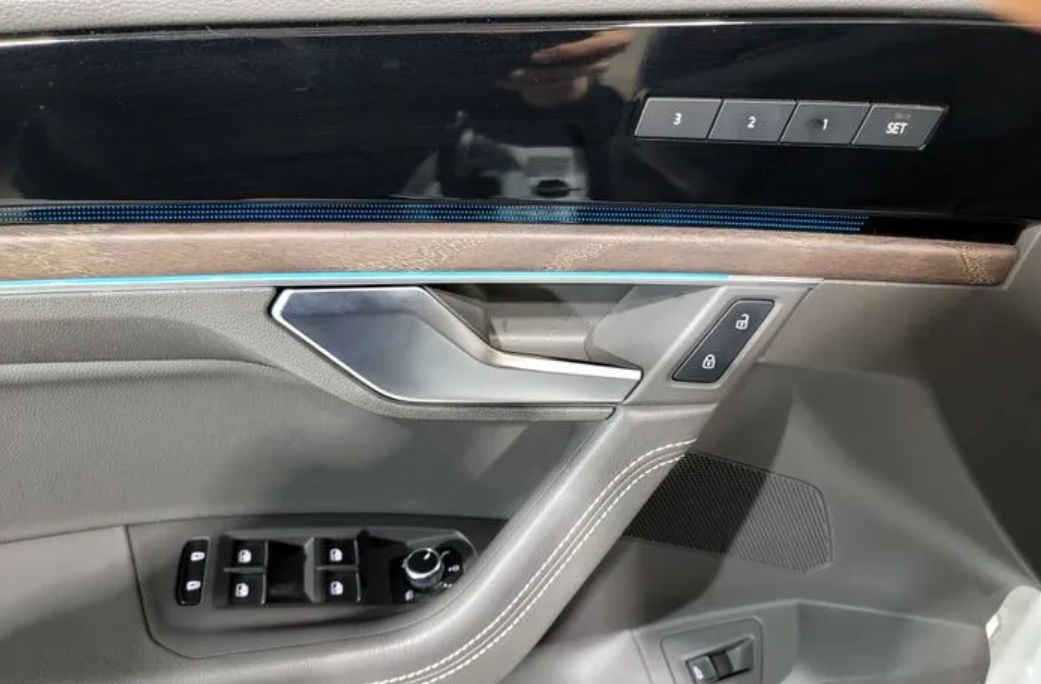 Volkswagen Touareg foto 6