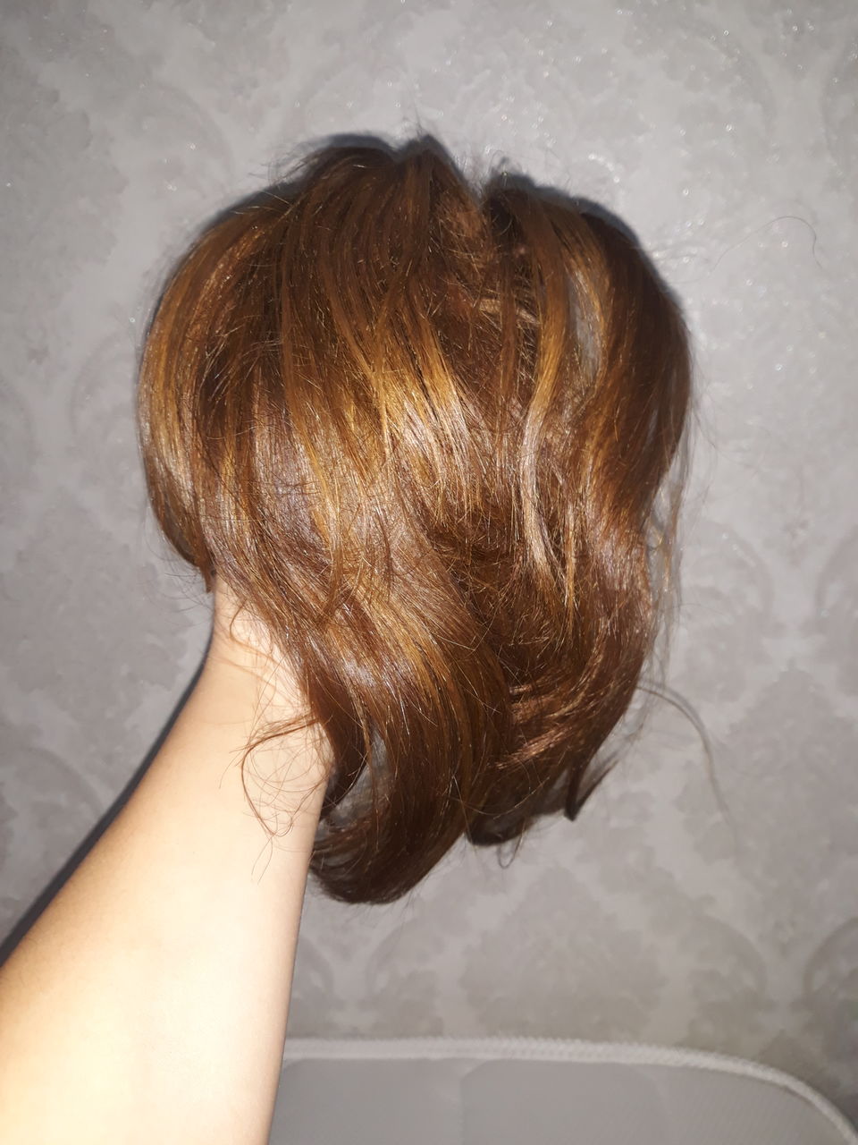 Парик и шиньон из натуральных волос