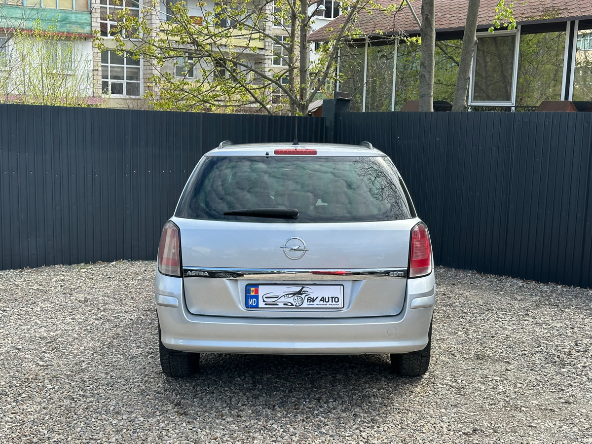 Opel Astra foto 4