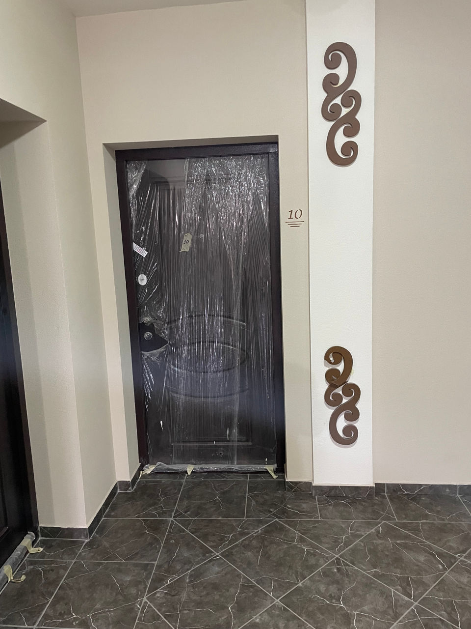 Apartament cu 3 camere, 92 m², Ialoveni 8